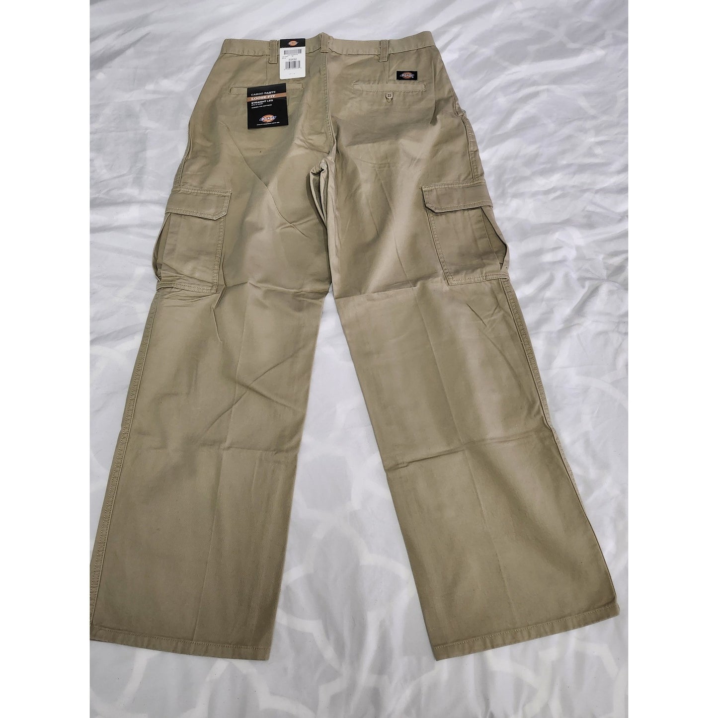 Dickies Mens Loose Fit Straight Leg Cargo Pants Khaki Tan 33x32 NWT