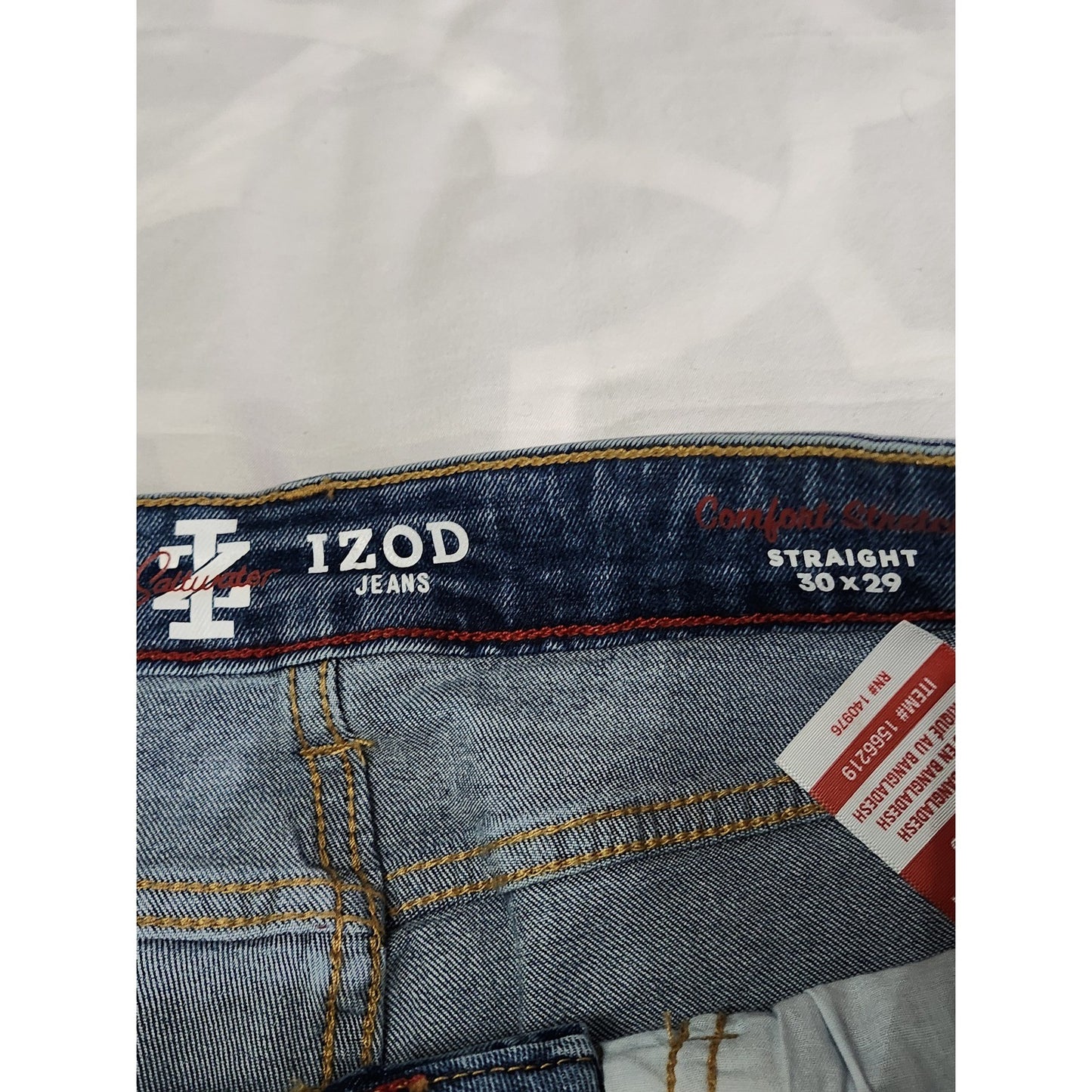 IZOD Saltwater Comfort Straight Jeans Mens 30x29 Medium Wash Blue Denim Pants