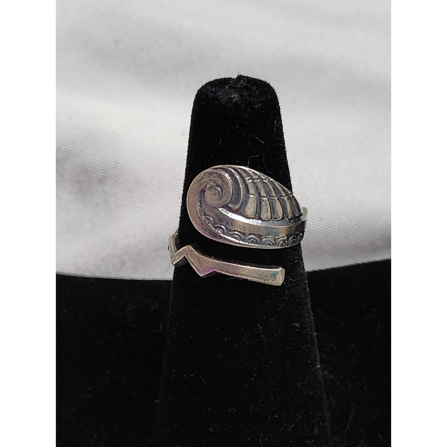 Vintage Sterling Silver Bypass Ring Swirl Shell Zigzag Band Size 5.5 Boho Boho