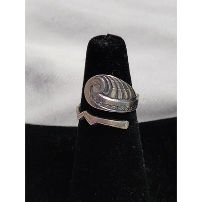 Vintage Sterling Silver Bypass Ring Swirl Shell Zigzag Band Size 5.5 Boho Boho