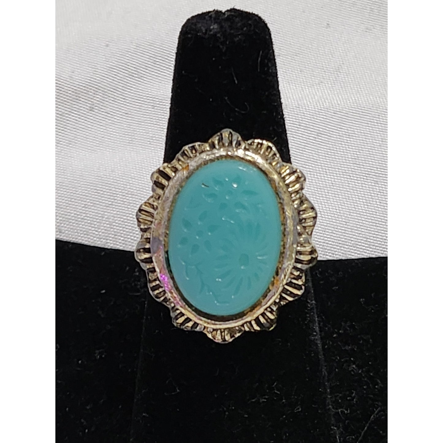 Vintage Aqua Blue Intaglio Floral Ring Gold Tone Scalloped Oval Statement 7.5