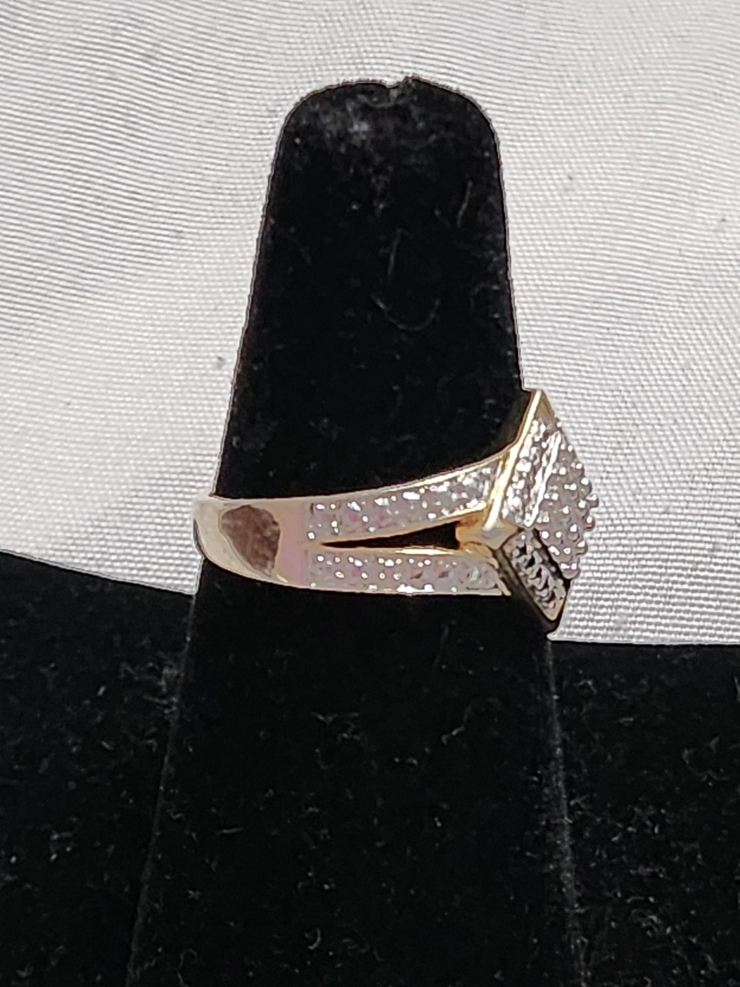 925 Gold Over Silver Diamond Accent Kite Cluster Split Shank Ring Size 6.25