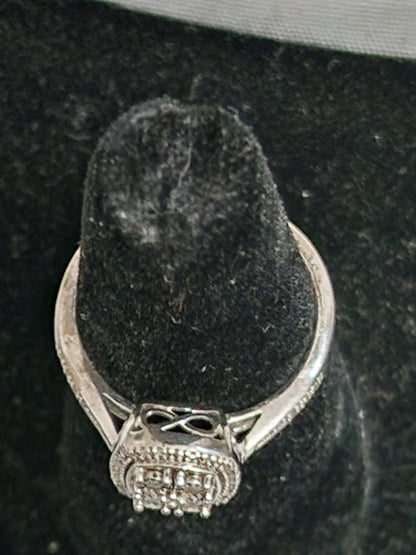 SK9 Sterling Silver 925 Cushion Halo Cluster Ring Size 7 White Stone Accent