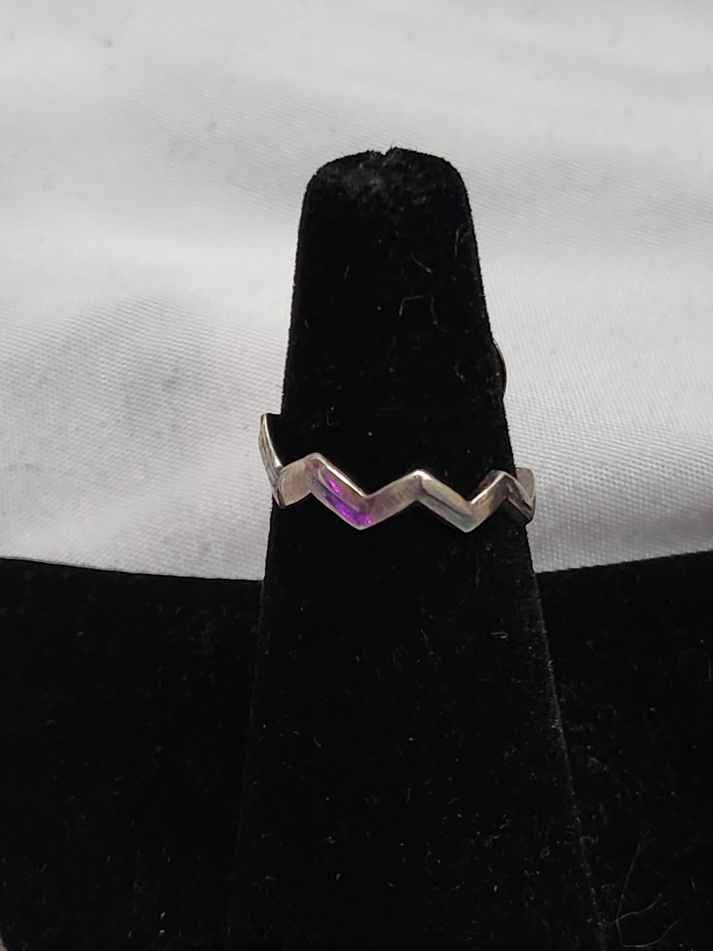 Vintage Sterling Silver Bypass Ring Swirl Shell Zigzag Band Size 5.5 Boho Boho
