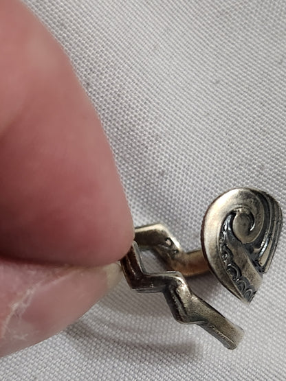 Vintage Sterling Silver Bypass Ring Swirl Shell Zigzag Band Size 5.5 Boho Boho