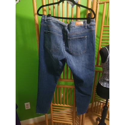 NWT Rubies + Honey Distressed Split Hem Jeans Medium Wash Stretch Denim Size 33