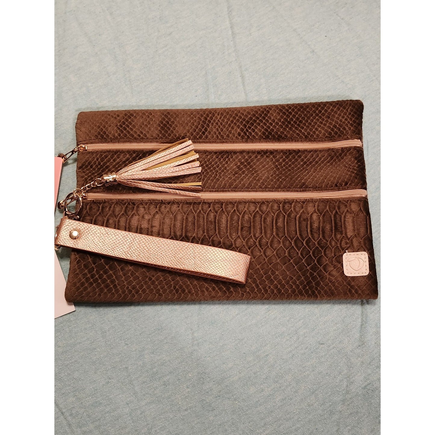 NWT Peachy Keen The Versi Bag Brown Snakeskin Velvet Clutch Wristlet Rose Gold