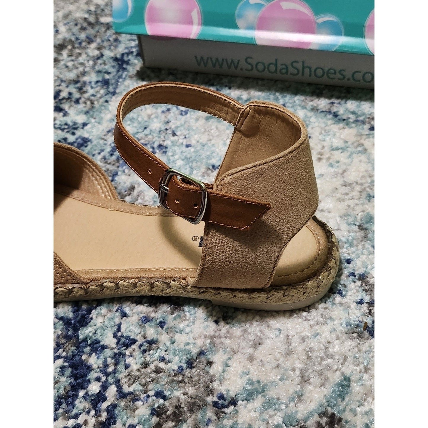 NEW Soda Womens Espadrille Sandals Tan Faux Suede Ankle Strap Flats Size 7 NIB