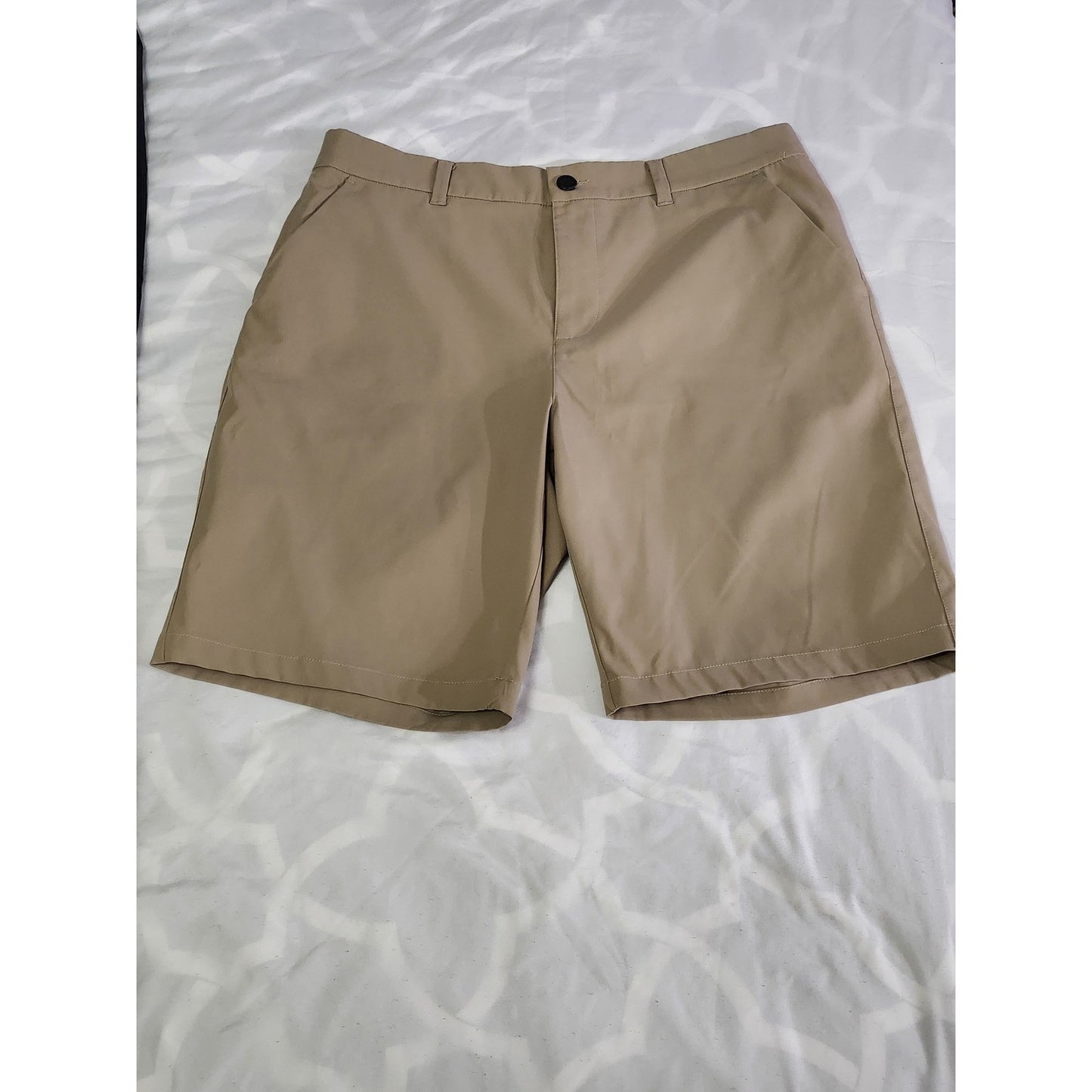 32 Degrees Cool Mens Stretch Performance Shorts Khaki Tan Golf Casual Size 36