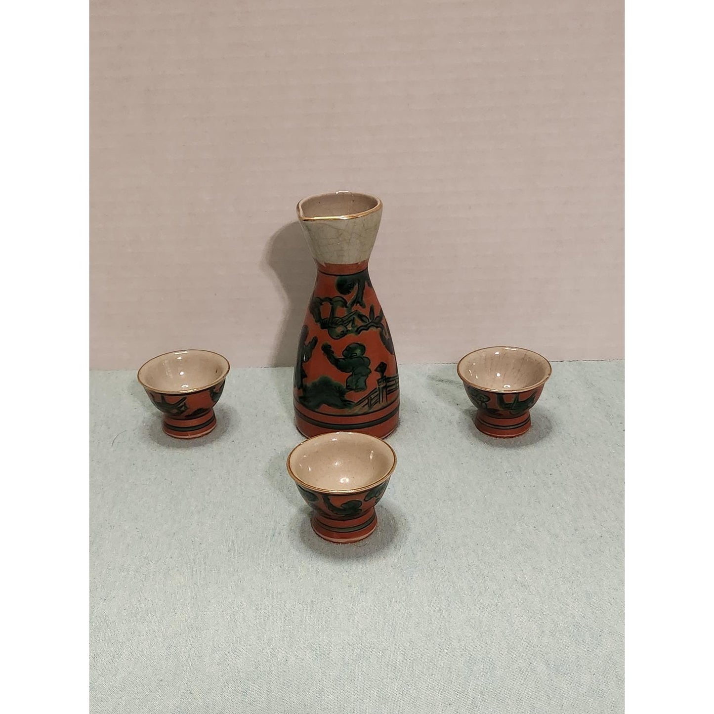 Vintage Kutani Japanese Sake Set Tokkuri Decanter 3 Ochoko Cups Red Green Gold